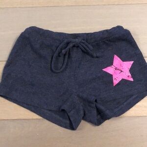 Revelation Girls shorts size M (8)